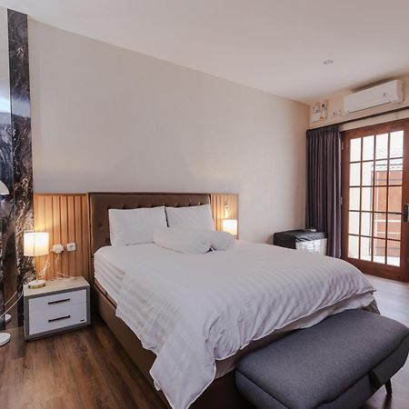Inez Homestay Yogyakarta Ngoại thất bức ảnh