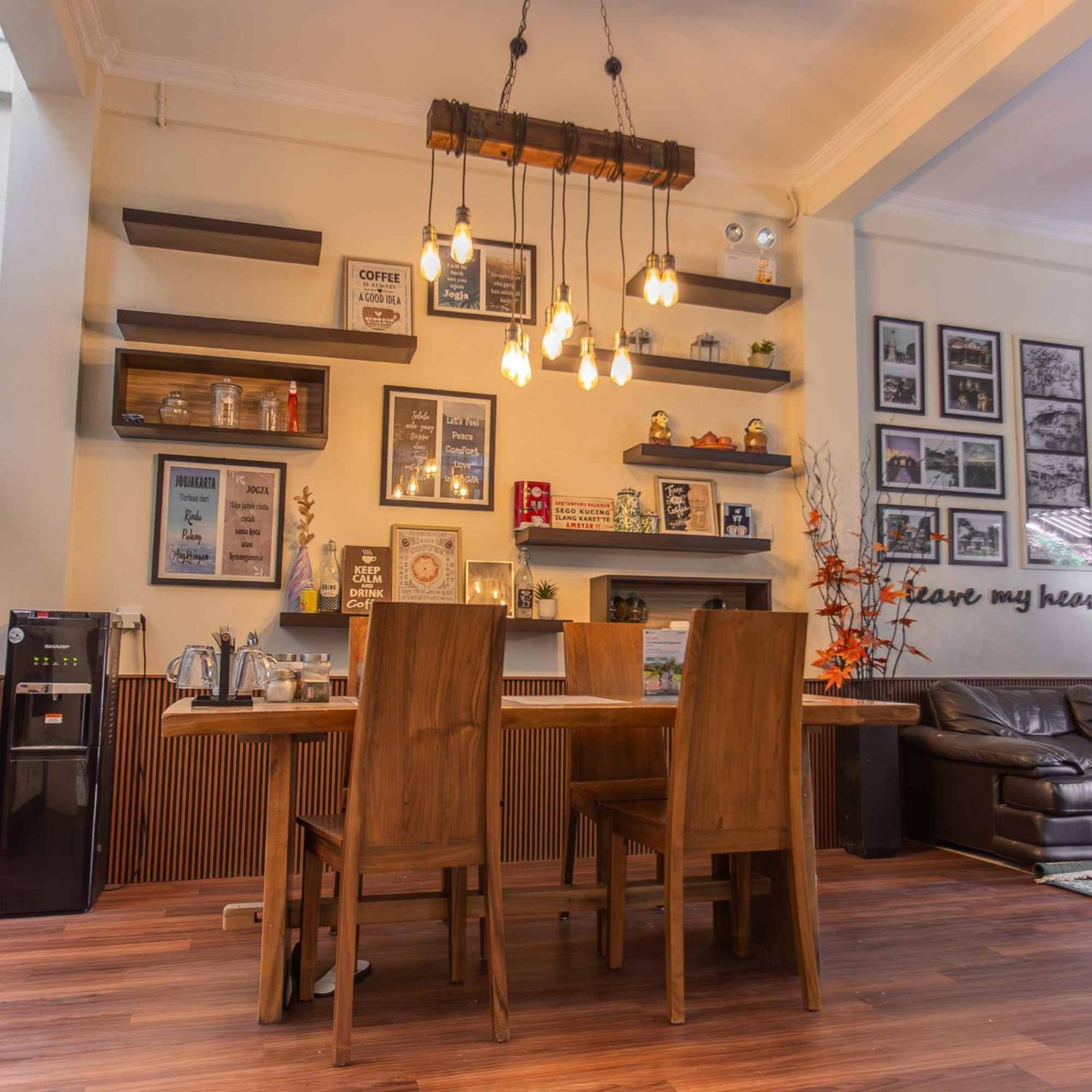 Inez Homestay Yogyakarta Ngoại thất bức ảnh