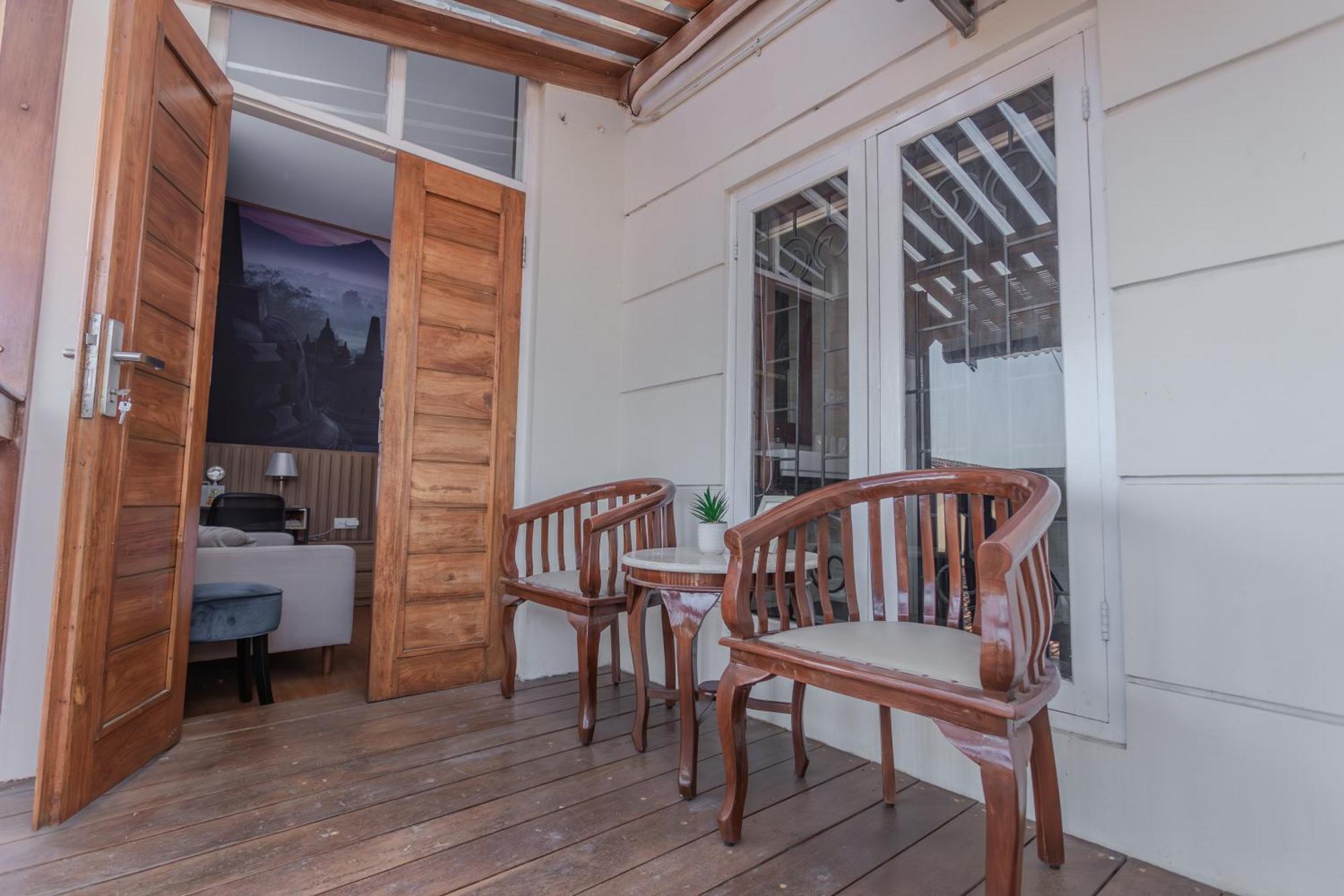 Inez Homestay Yogyakarta Ngoại thất bức ảnh