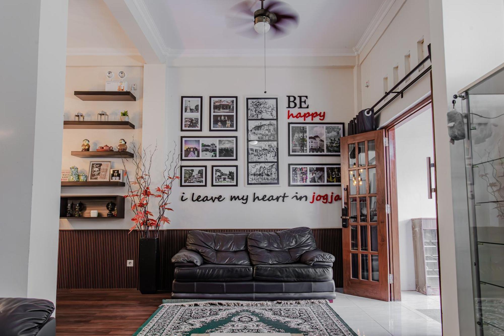 Inez Homestay Yogyakarta Ngoại thất bức ảnh